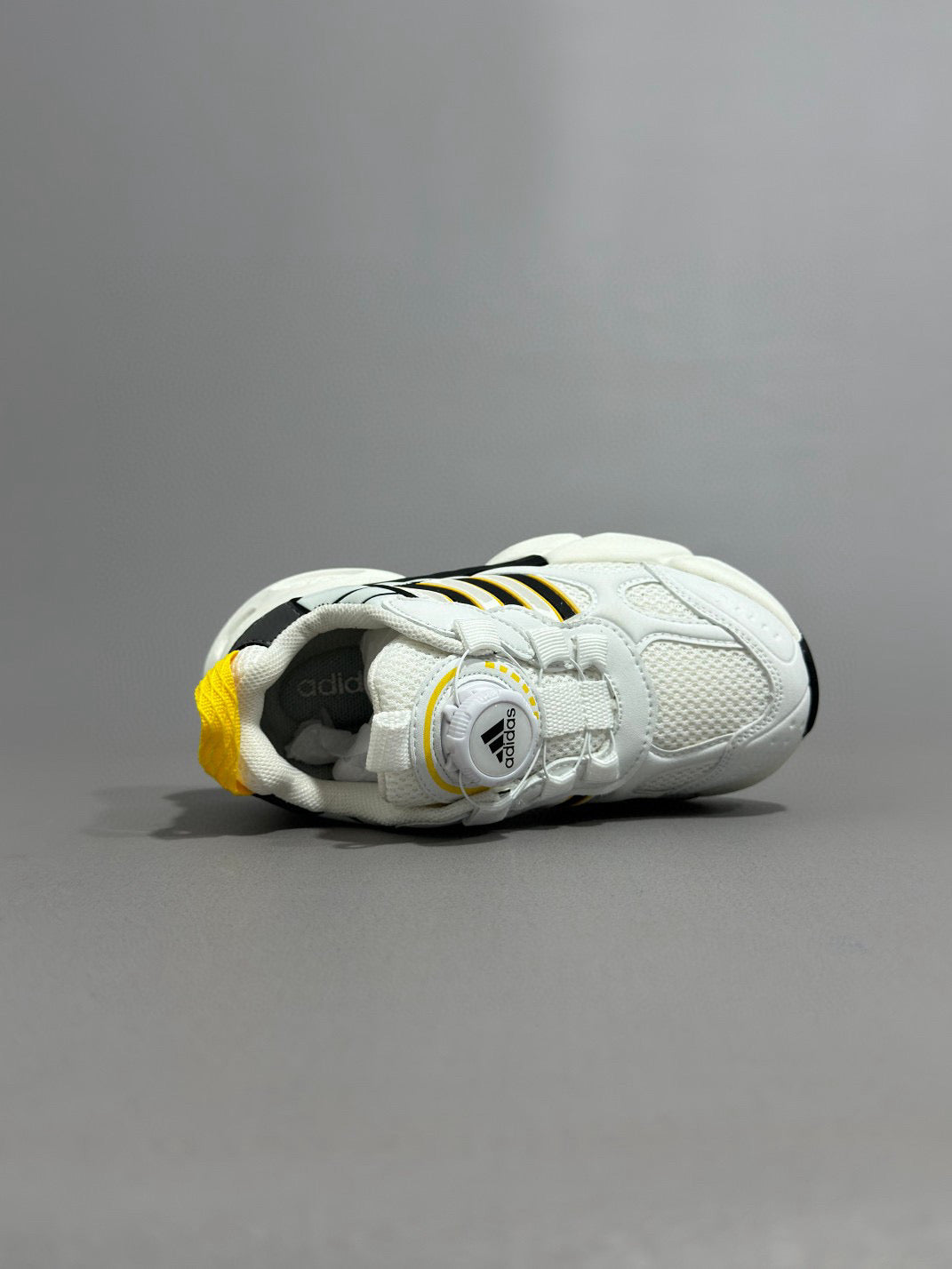 ADIDAS RUNNER DELUXE